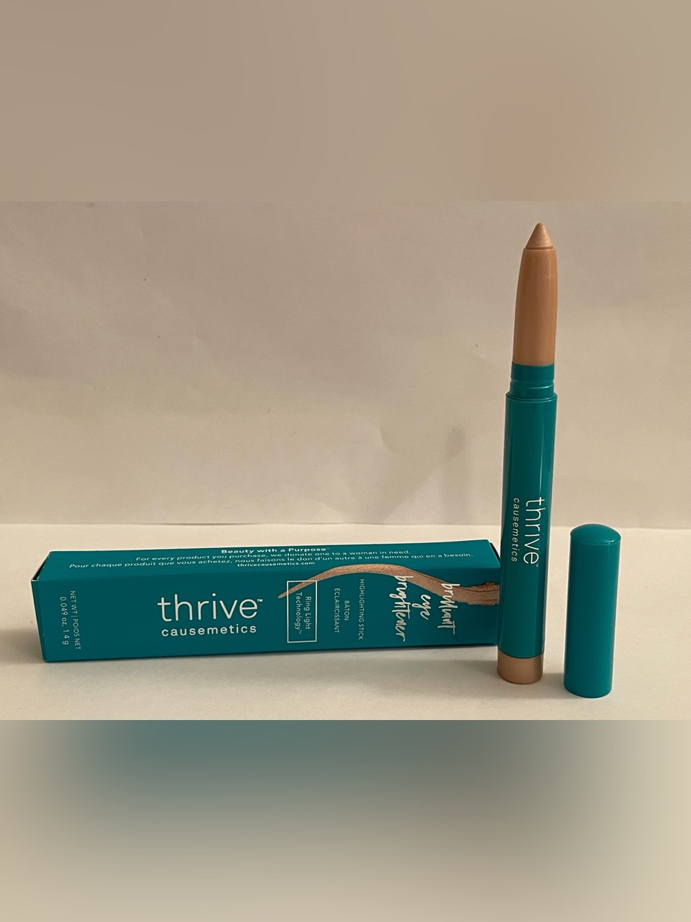 NWT~ Thrive Brilliant Eye Brightener Highlighting Shadow Stick~Retail $32